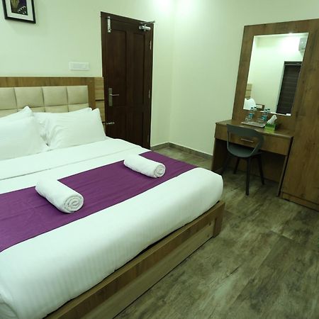 Balaji Regency Kanhangad Kannangad 外观 照片