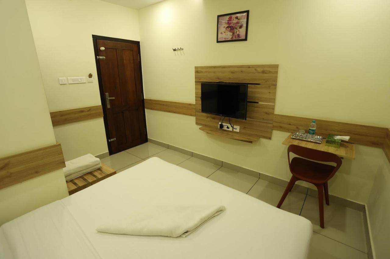 Balaji Regency Kanhangad Kannangad 外观 照片