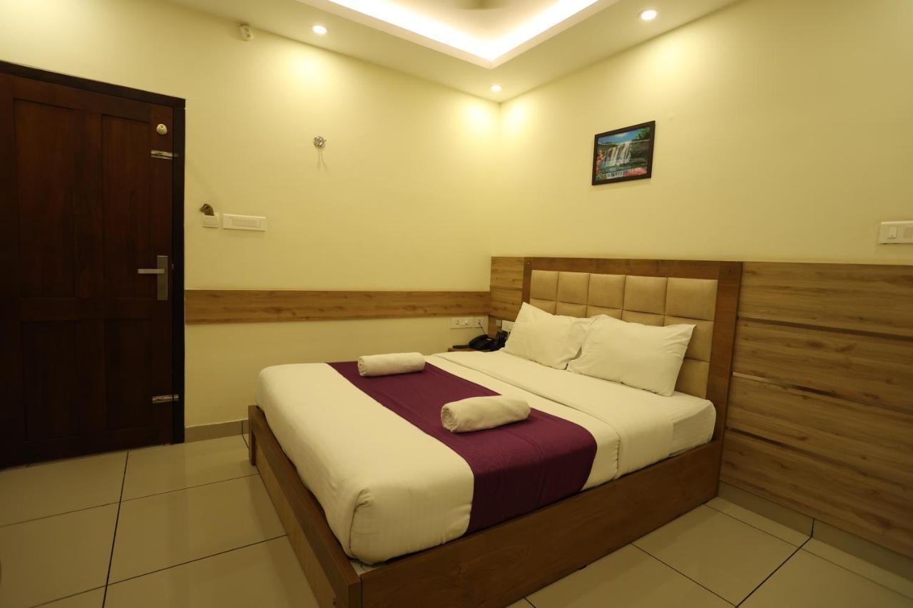 Balaji Regency Kanhangad Kannangad 外观 照片