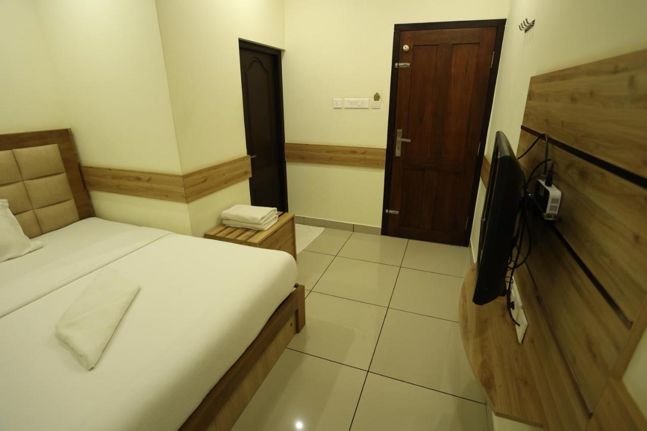 Balaji Regency Kanhangad Kannangad 外观 照片